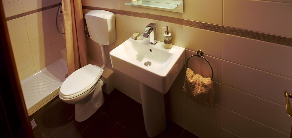 Nepheli Apartments And Studios Paralia Katerinis Luaran gambar