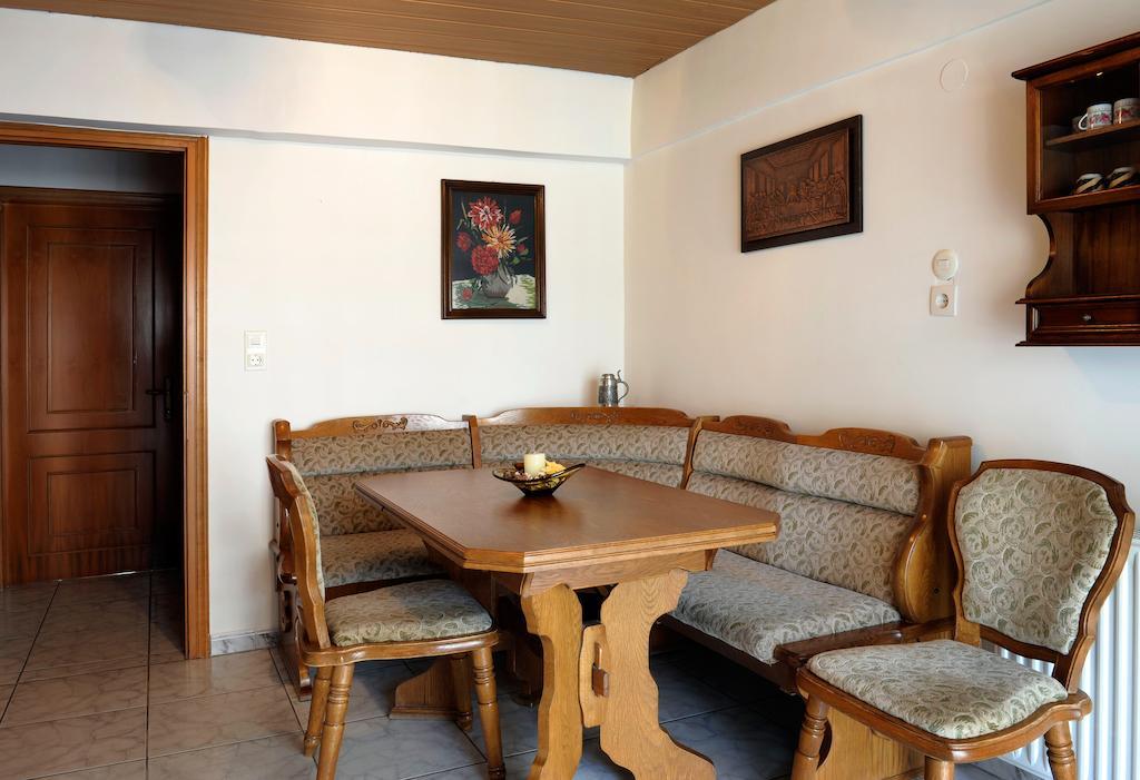 Nepheli Apartments And Studios Paralia Katerinis Bilik gambar