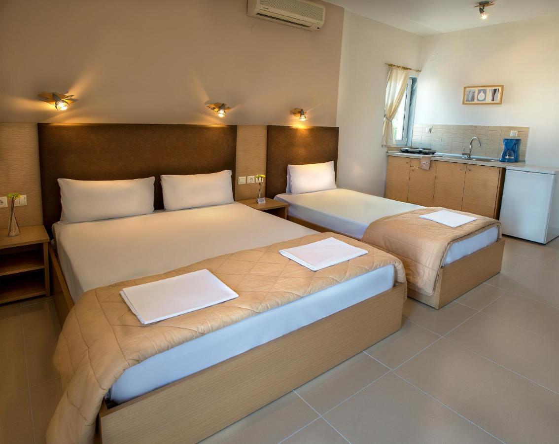 Nepheli Apartments And Studios Paralia Katerinis Bilik gambar